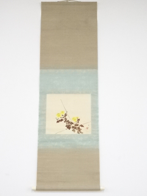 JAPANESE HANGING SCROLL / HAND PAINTED / CHRYSANTHEMUM